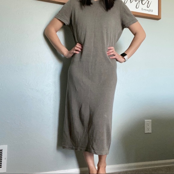 Jenni Kayne Everyday Tshirt Dress, Taupe green - Picture 6 of 9
